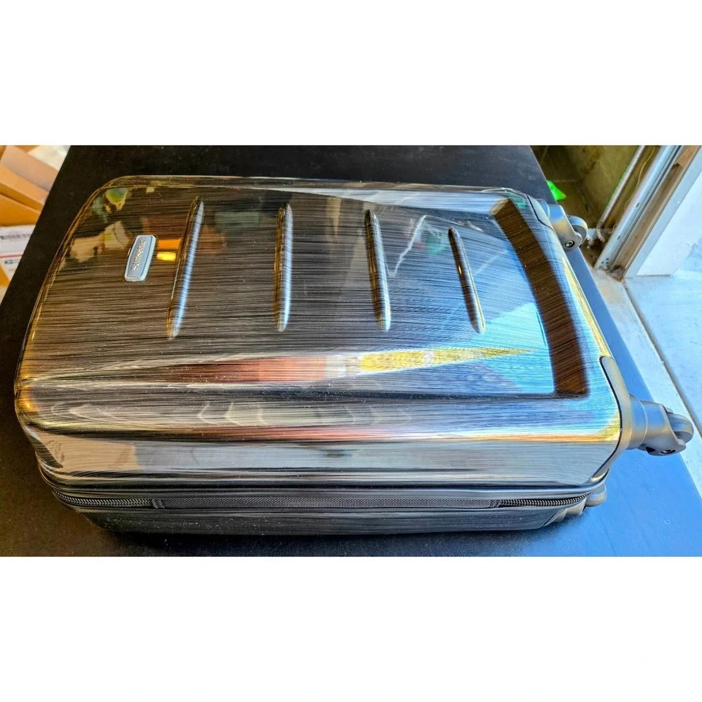 Samsonite Winfield 2 Hardside Spinner 20